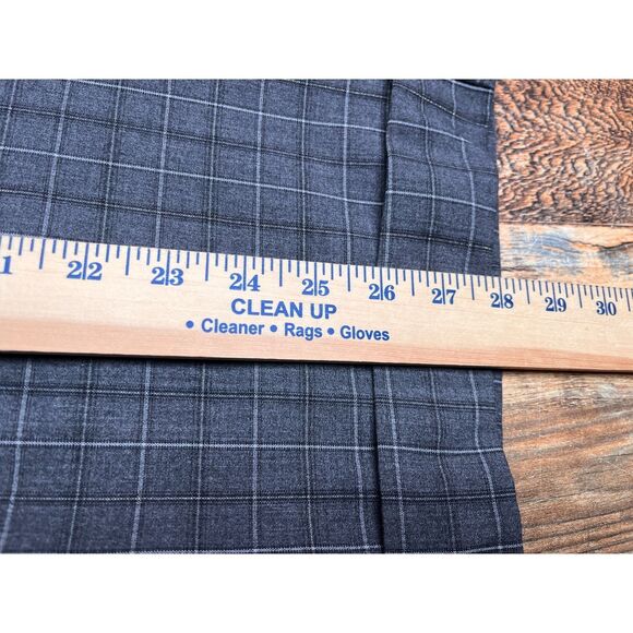 BOGO Classic & Chic Yank Capris Pants Size 4 - Picture 5 of 9